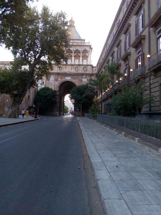 All'ombra Di Porta Nuova Appartement Palermo